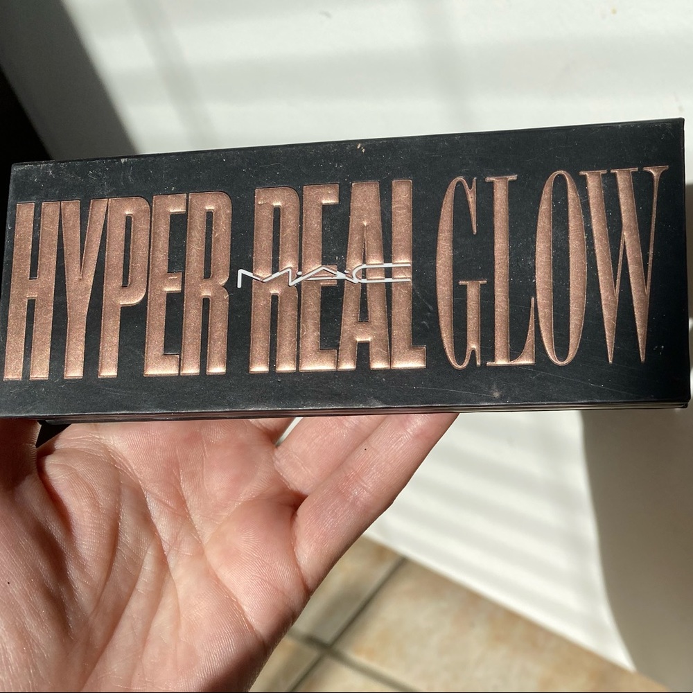 MAC Hyper Real Glow